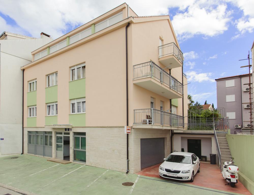Amigo Comfort Apartments Split Buitenkant foto